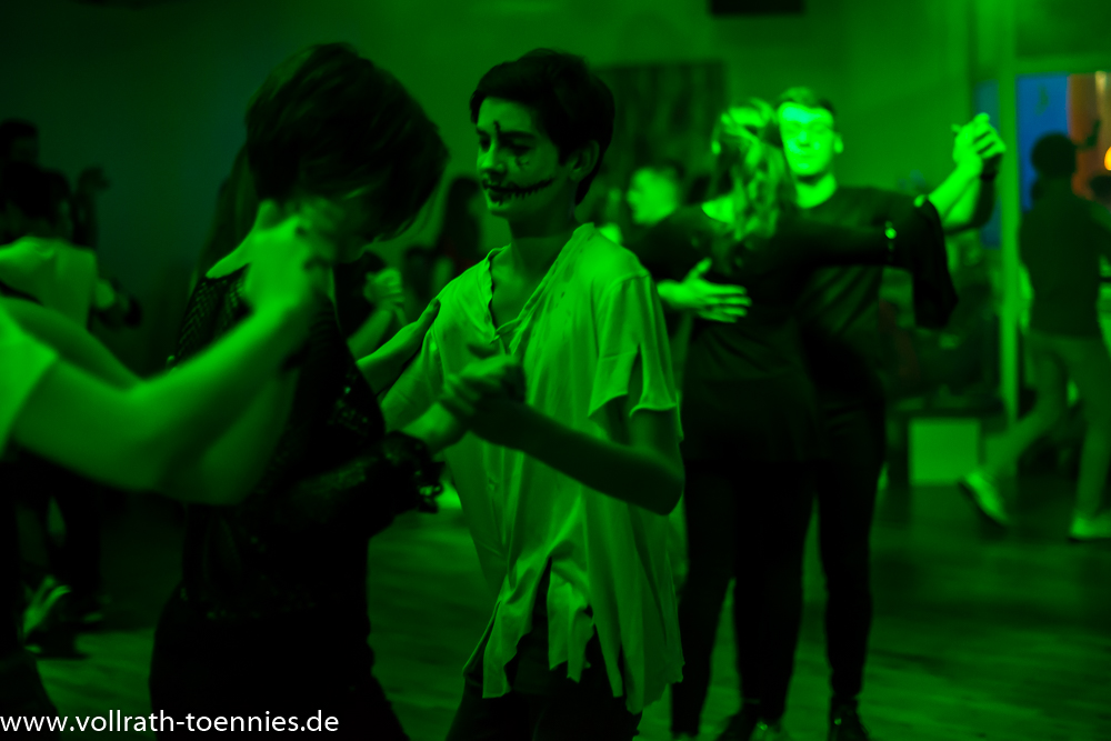 2019 10 26 Halloween Party 9736